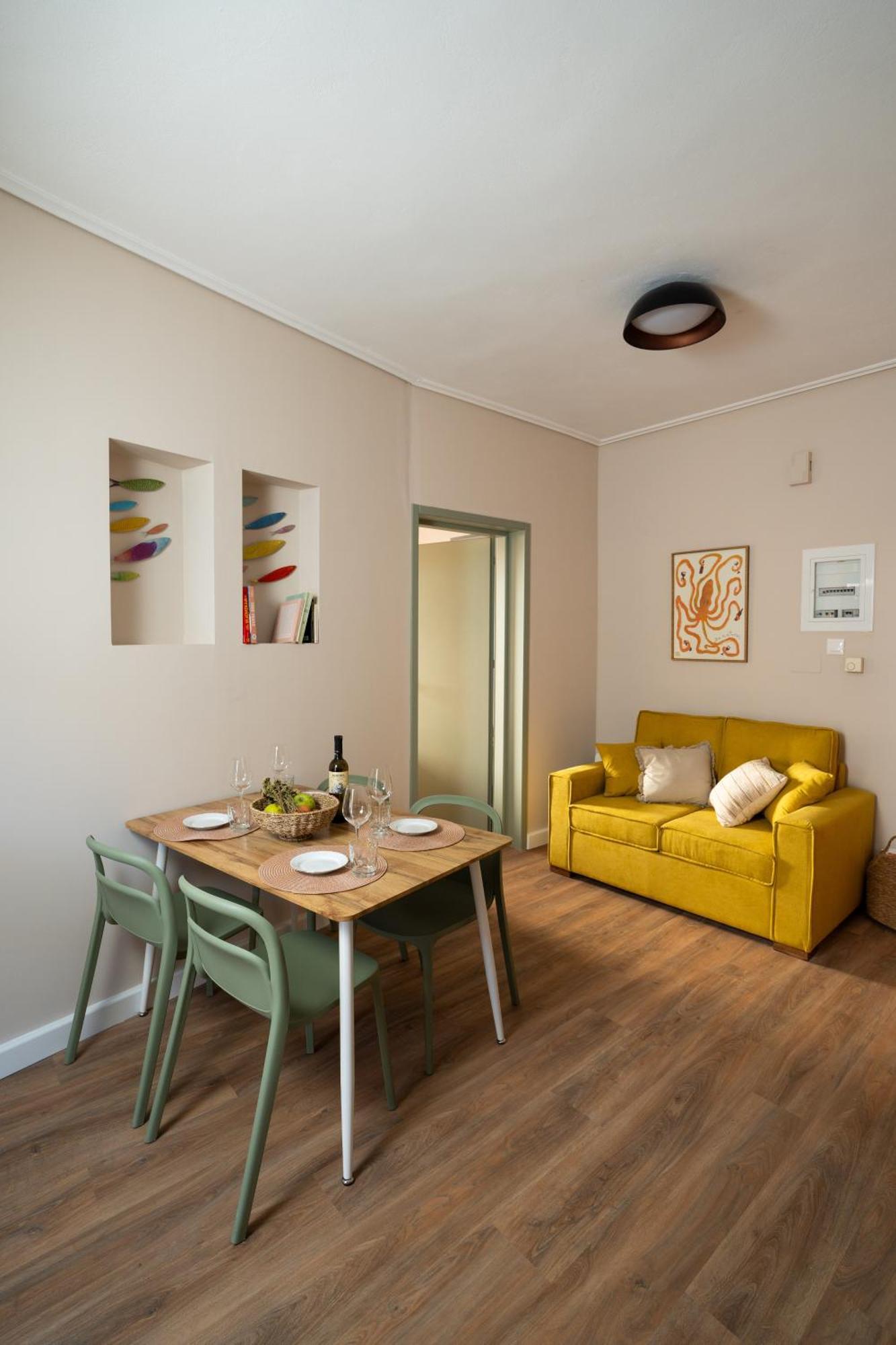 Nyx Guesthouse Триполис Екстериор снимка