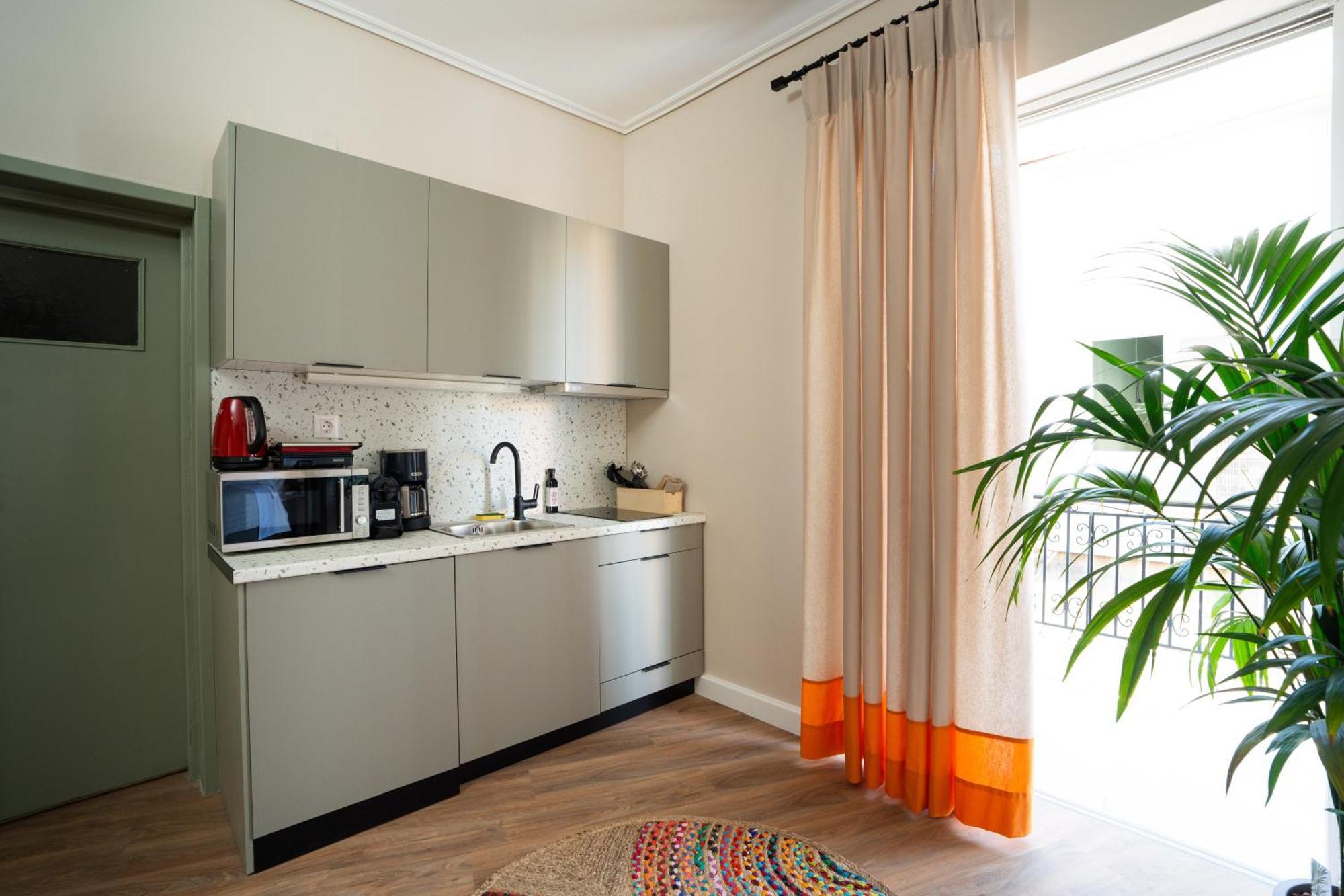 Nyx Guesthouse Триполис Екстериор снимка