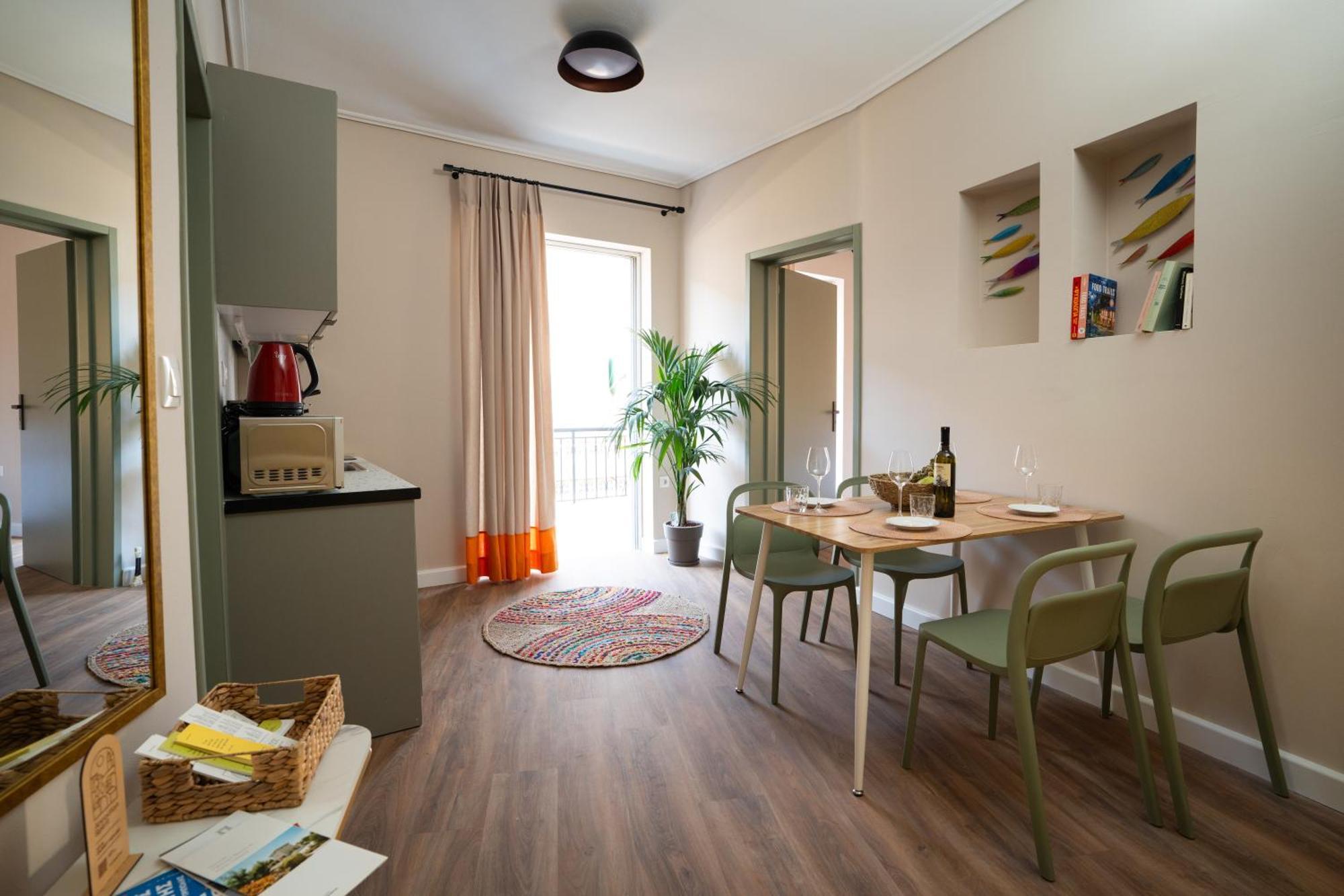 Nyx Guesthouse Триполис Екстериор снимка