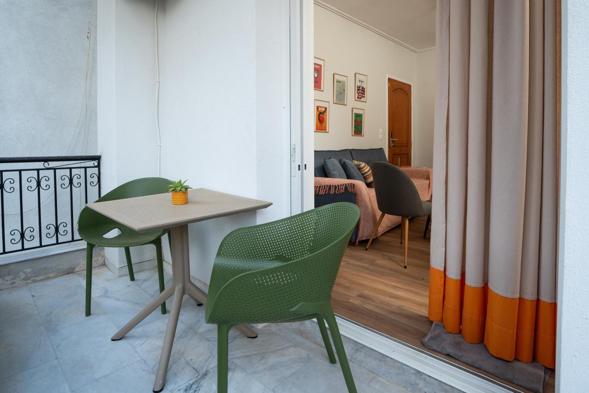 Nyx Guesthouse Триполис Екстериор снимка